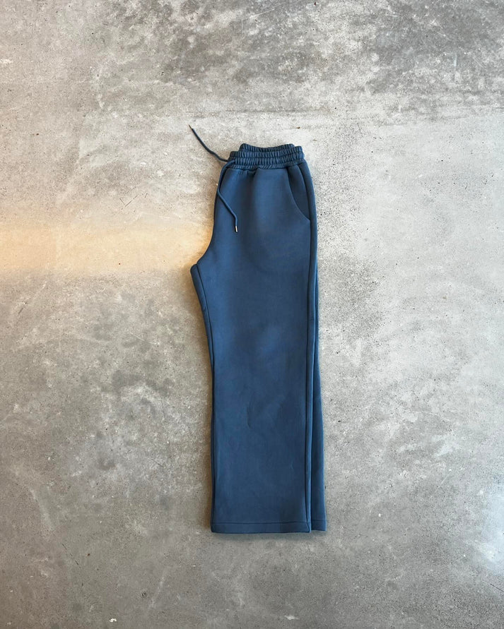 MINIMALIST TRACKSUIT - HOODIE + JOGGER