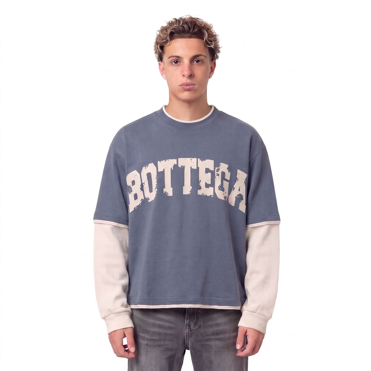 College Blue longsleeve - model
