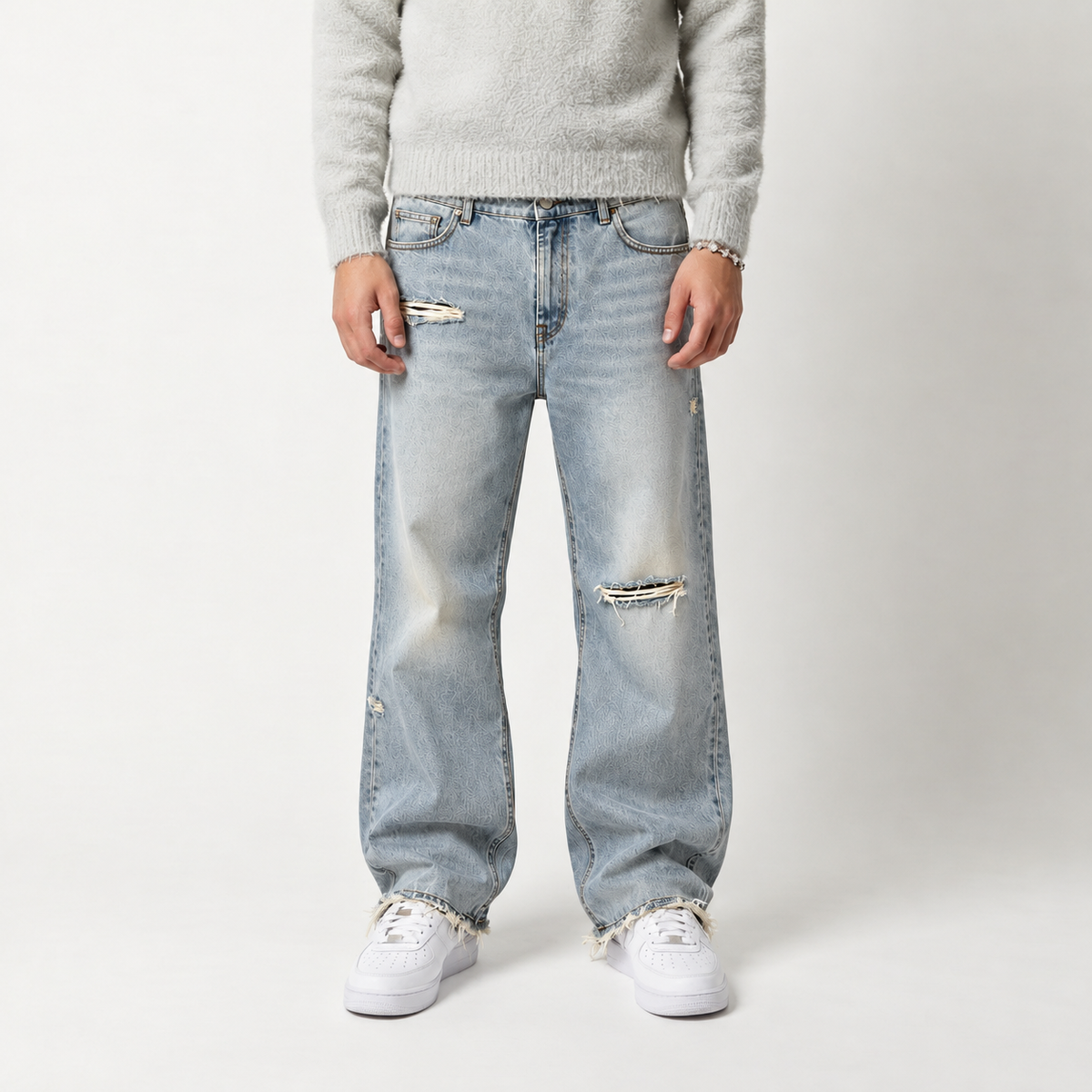 VINTAGE - DISTRESSED DENIM - front fit