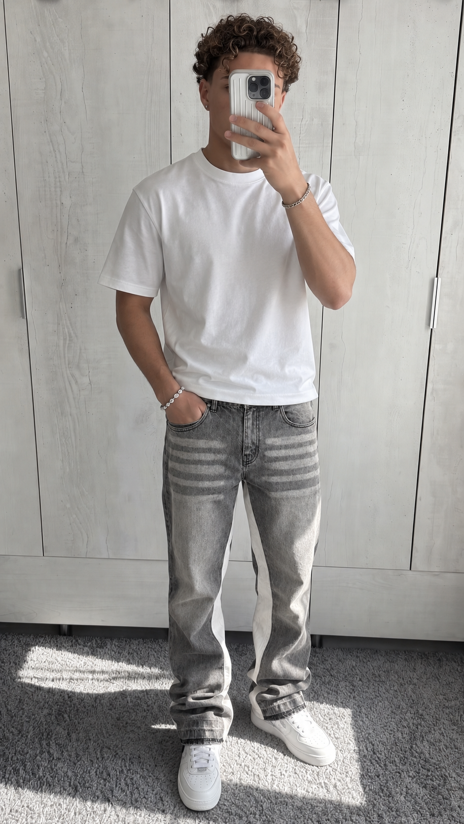 Washed Panelled Loose-Fit Jeans - mirror